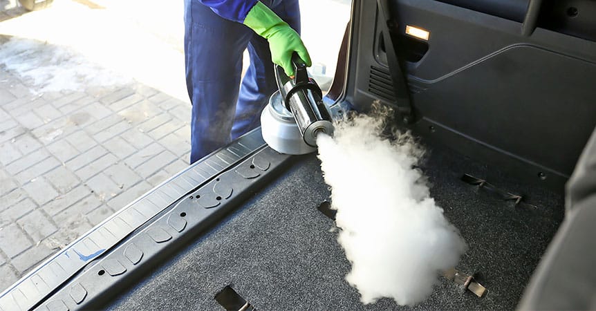 Parní čištění aut – o co se jedná a jaká je jeho účinnost